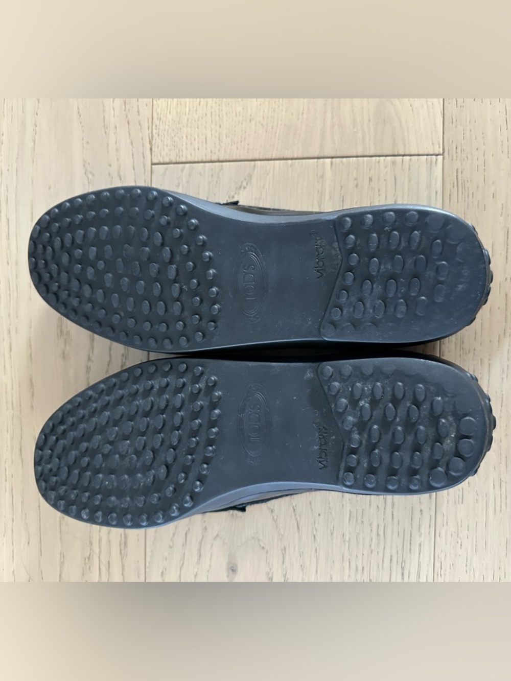Tod’s Winter Gommino Patent Leather Loafers Made in Italy - Picture 5 of 5